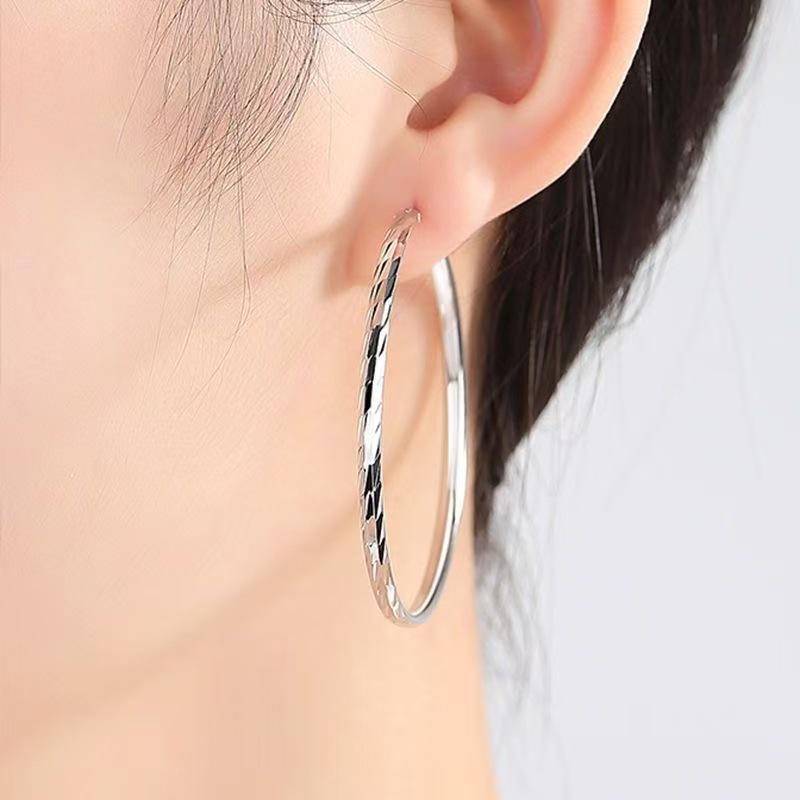 Sterling Silver Three-Sided Floral Carved Hoop Earrings - Women's Exaggerated Fashionable Round Ornaments