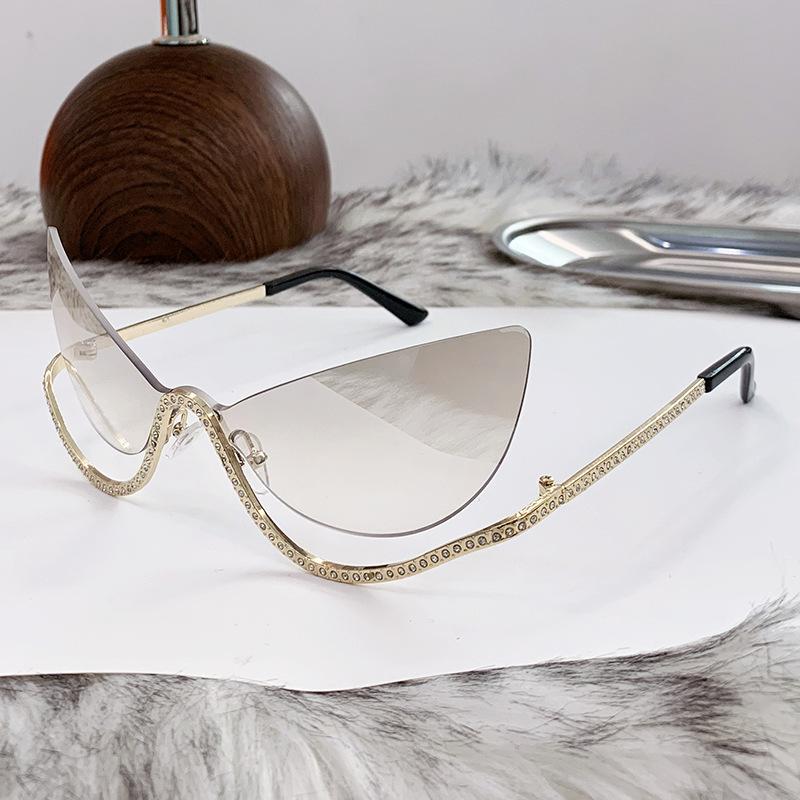 Vintage Rimless Cat Eye Sunglasses Women Luxury Brand Designer Sun Glasses Punk Popular Diamond Butterfly Eyeglasses Uv400