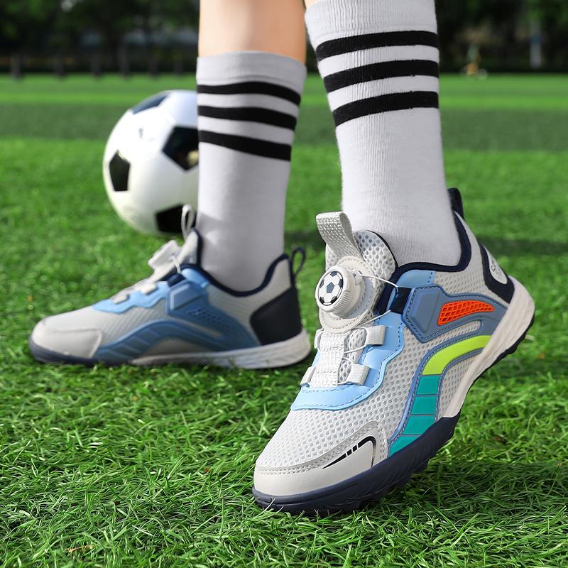 Neue Frühjahrs-Mesh-Studenten-Fußballschuhe Erfrischend und Leicht Wickelbare Sportschuhe Stabile Stollen für das Training