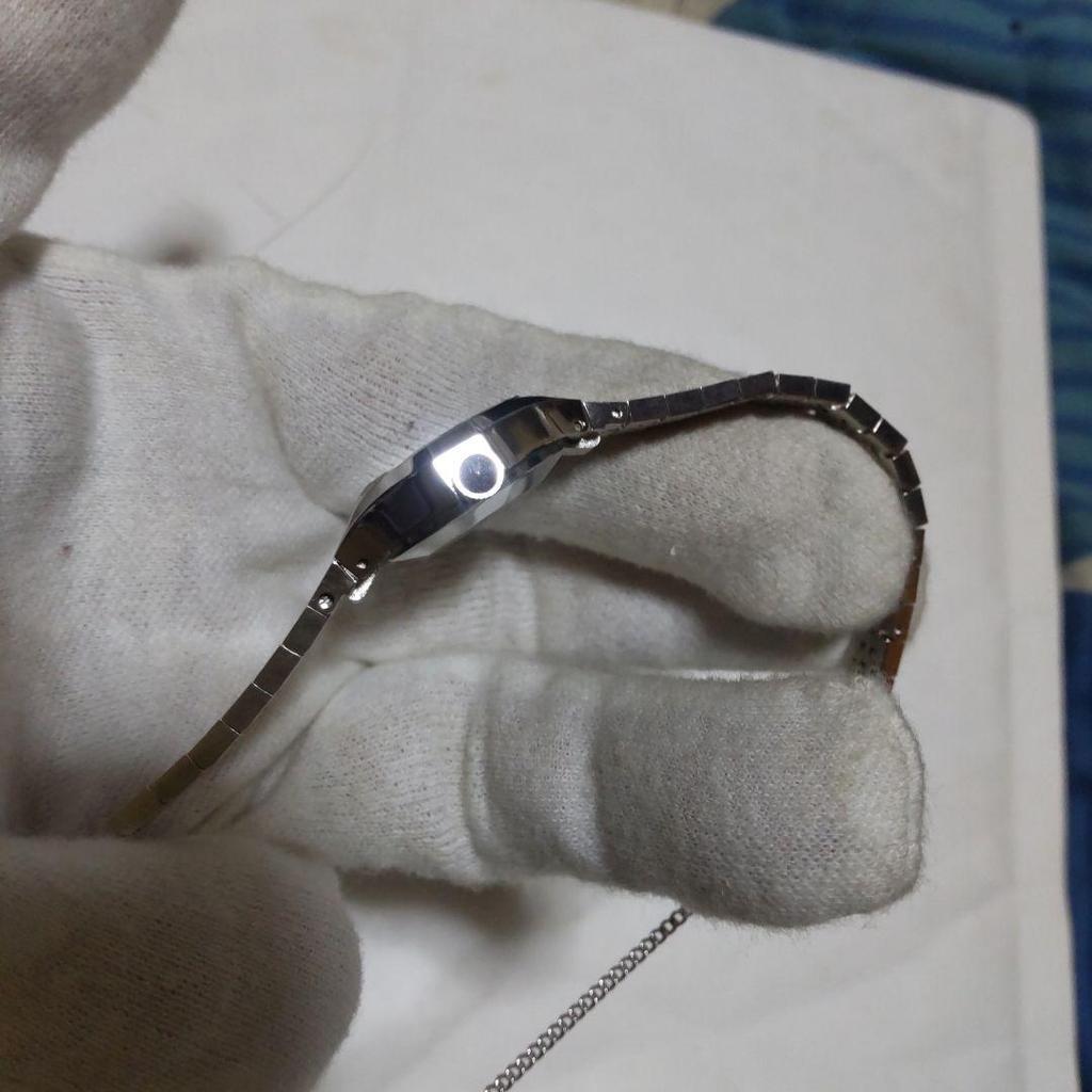 [USED] Working Seiko 21-jewel Hand-wound Watch 15002 Silver