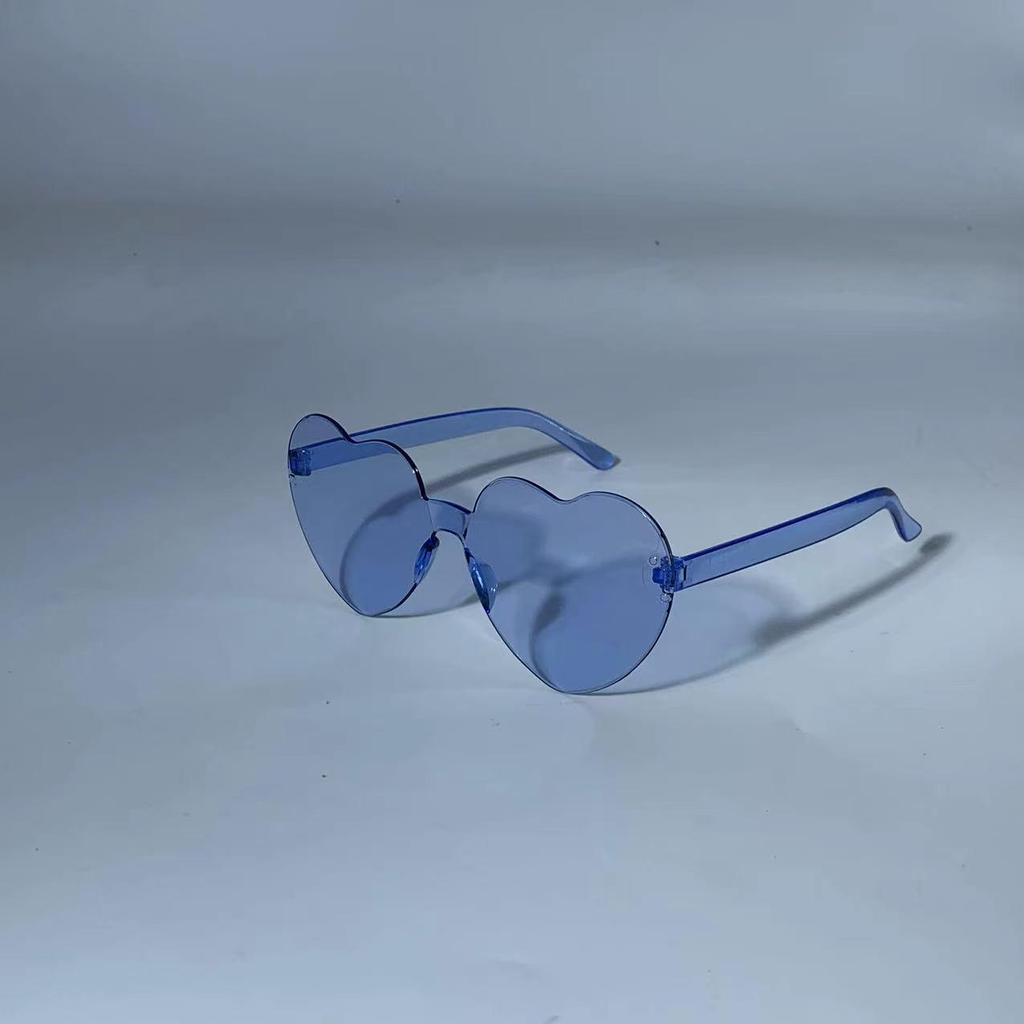 Transparent Heart-Shaped Jelly Sunglasses for Men & Women - European & American One-Piece Design