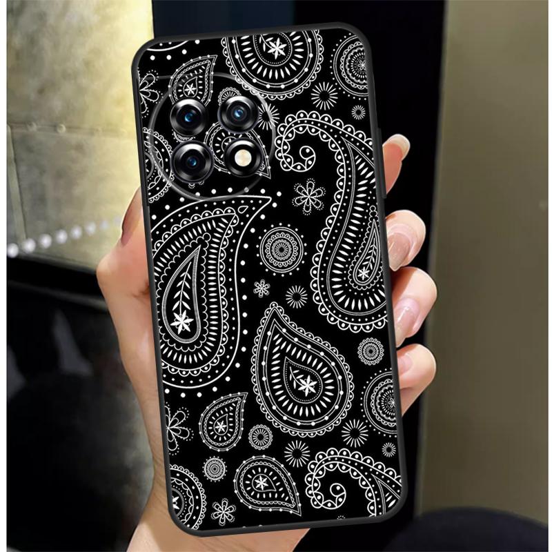 Paisley Bandana Cover For OnePlus 13 13R 12 12R 11 10 Pro 8T 10T OnePlus Nord 4 CE 2 3 Lite N10 N20 N30 Case