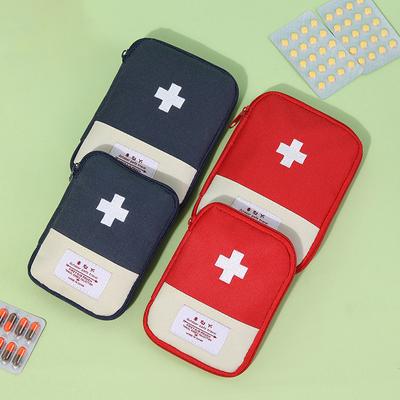 1Pc Mini Bolsa de Remédios Portátil Kit de Primeiros Socorros para Viagem Bolsa de Remédios Bolsa de Armazenamento Kit de Sobrevivência Caixa de Remédios para Acampamento de Emergência ao Ar Livre