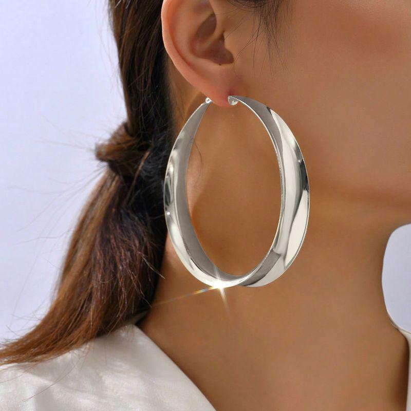 Accessible Luxury Fashion Simplicity and Exaggeration Glossy Metal Big Ear Ring