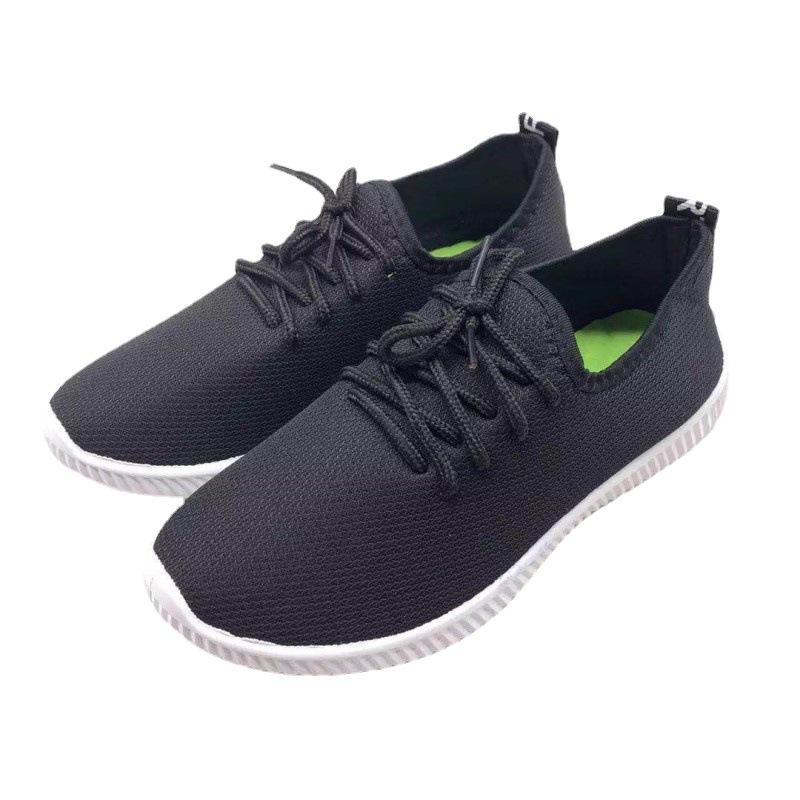 Old Beijing Cloth Shoes Women's Casual Flat with Soft Bottom Sports Shoes Breathable Running Shoes Non-slip Square Dance Mother Shoes
