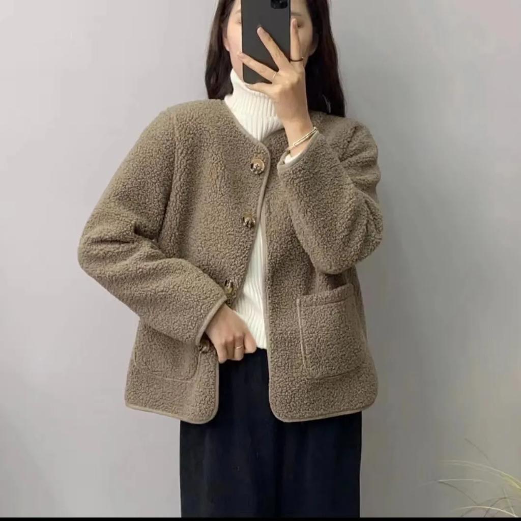 Women's Autumn Round Neck Imitation Lamb Wool Coat Mom Korean Style Loose Solid Color Casual Top