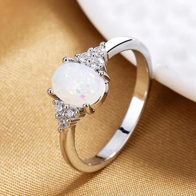 Opal Egg-Shaped Retro Feminine Ring - White, Simple, Creative Jewelry