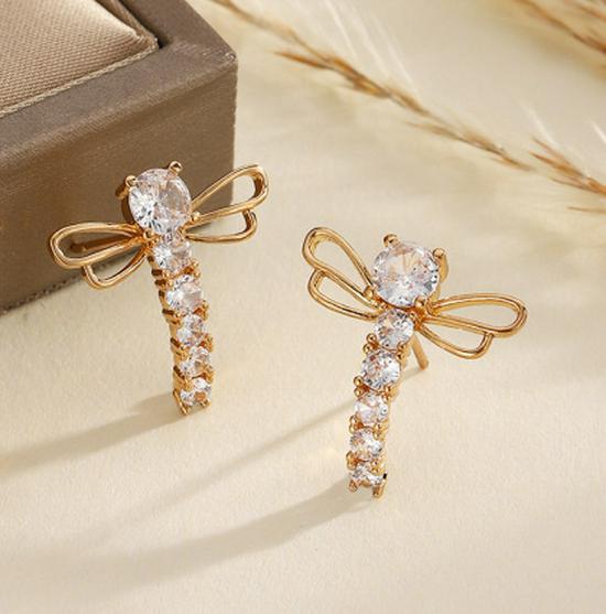 Elegant Dragonfly Zirconia Necklace & Earring Set - Niche Design, Light Luxury Two-Piece