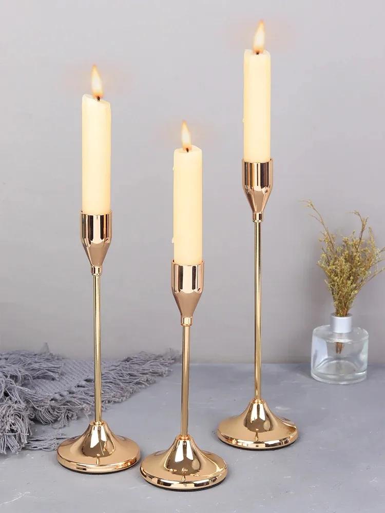 1/2 pièces Bougeoirs en métal de luxe léger Bougeoir Mariage Table Bougeoir Exquis Bougeoir Ornement de table de Noël