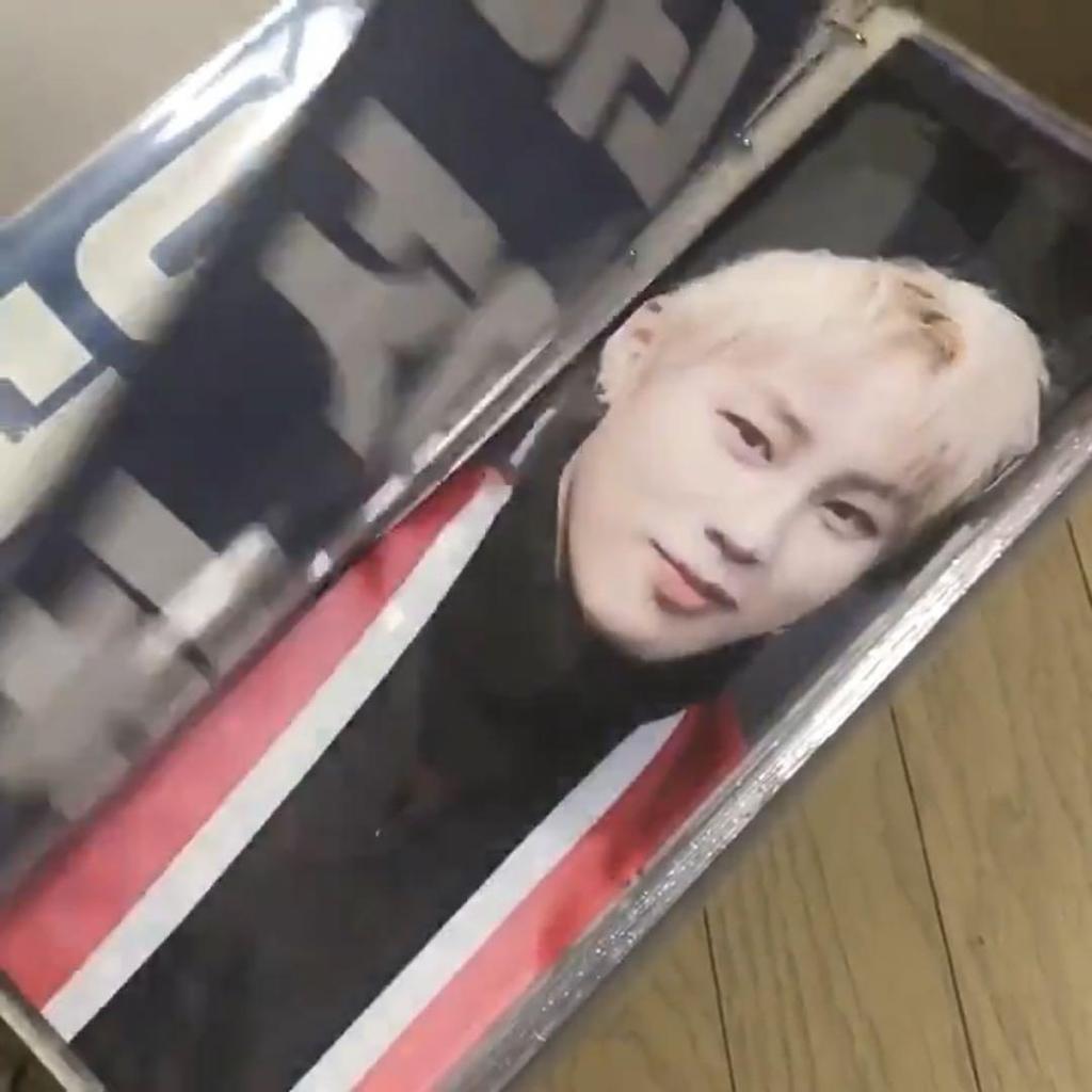 [USED] Slogan Holder Case K-POP