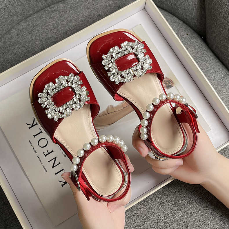 

Girl s Sandals Crystal Beading Elegant Patent Leather Children Sliders Open Toe Low Heel Solid Color 26-36 Kids Summer Shoes 27