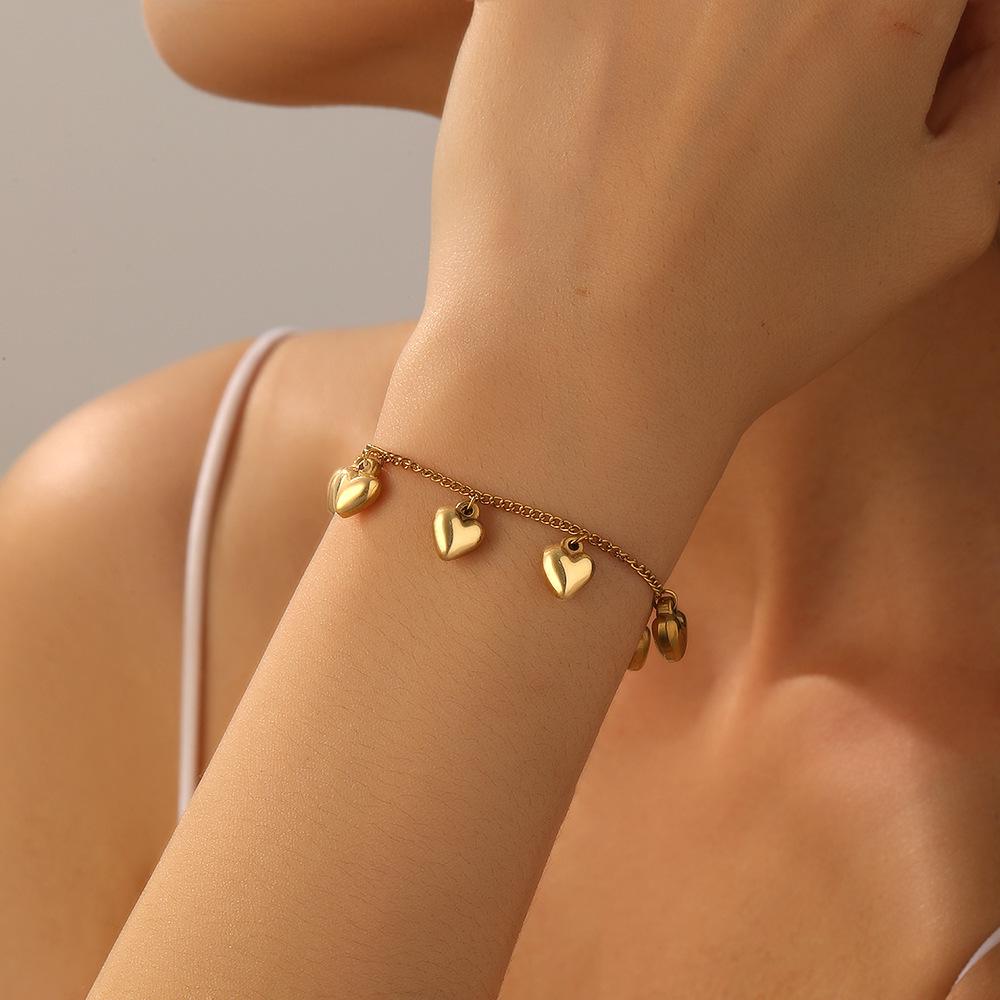 18K Gold Titanium Steel Peach Heart Bracelet - Durable, Colorfast, and Smooth Design