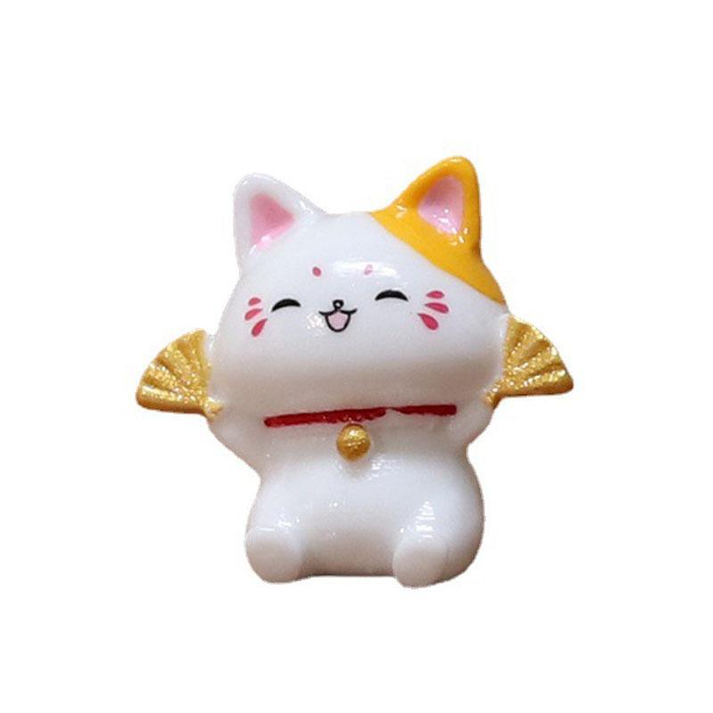 Lucky Cat Moss Resin Ornament for Car or Desktop Decor