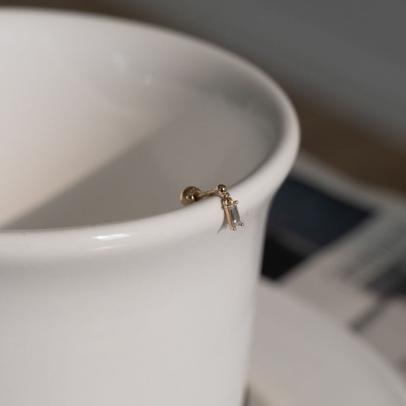 youngglow 14k drop square cubic piercing