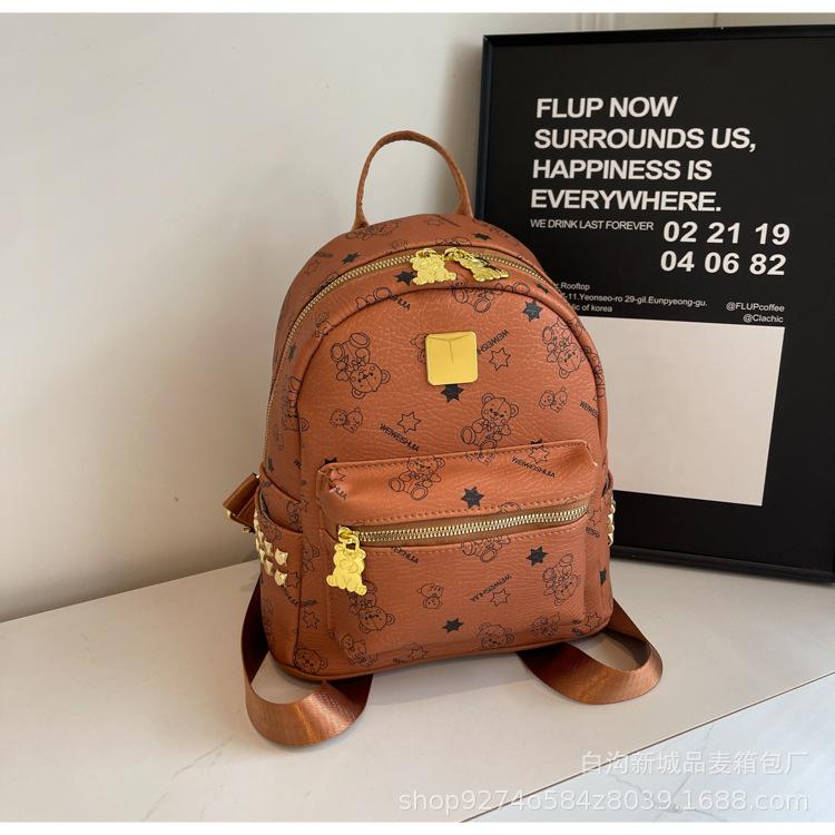 

Korean version of niche travel backpack 2025 summer new fashion casual large capacity backpack retro printed schoolbag