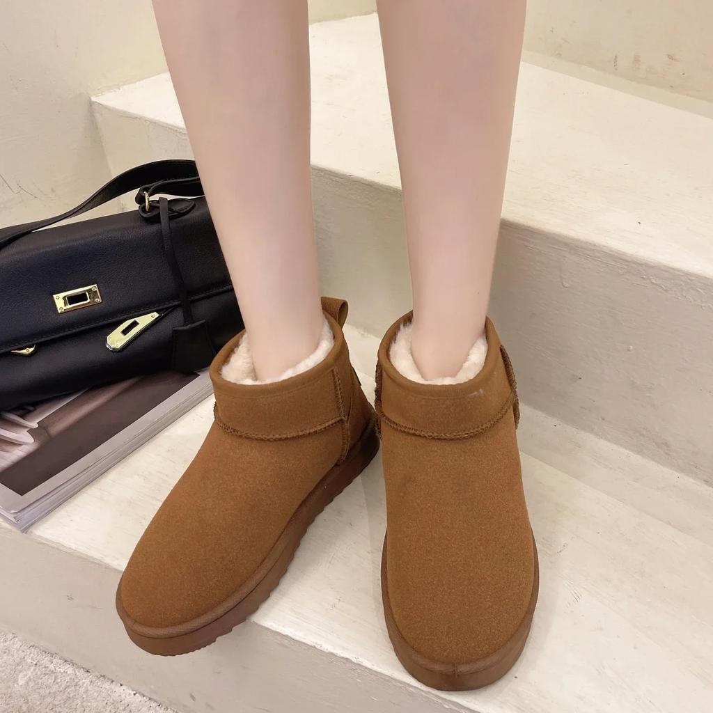 Snow Boots Women's Short Tube Thickened Cotton Shoes Non-slip Winter New Shoes Student Women's Shoes Black Boots