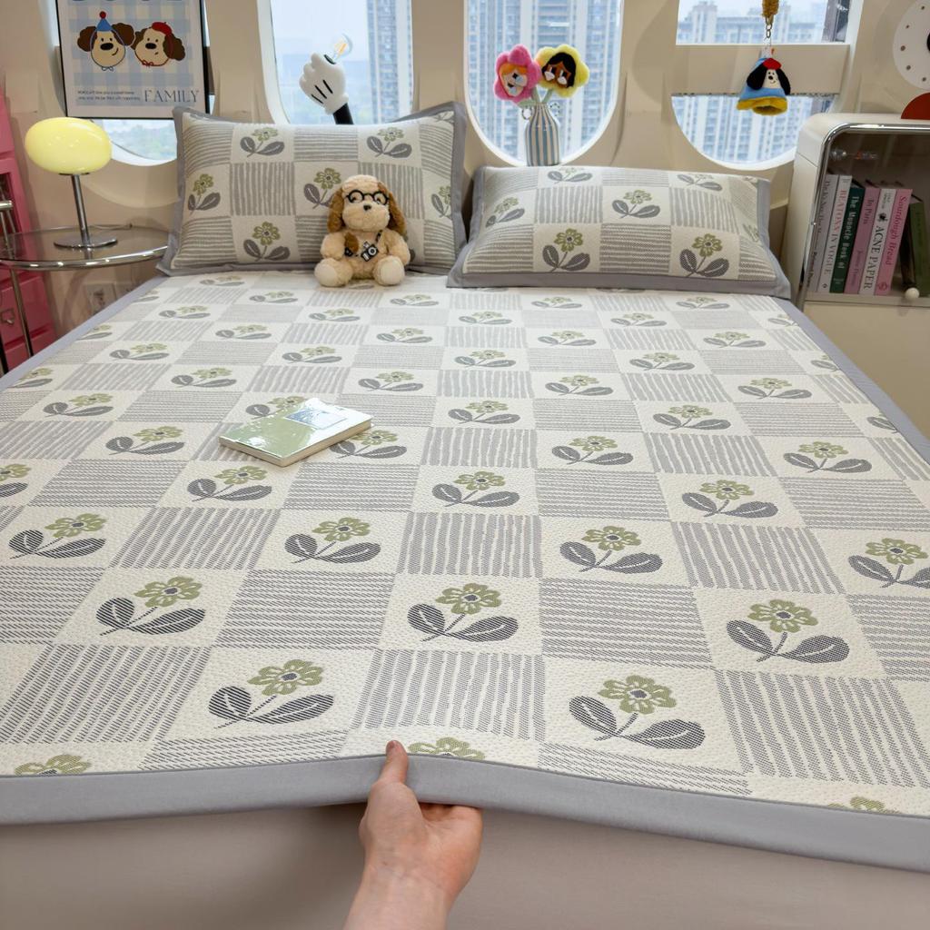 Ice Silk Cooling Bed Sheet Set: Soft, Air-Conditioned, Machine-Washable Mat for Single Person - A-Class Mother and Baby Grade.