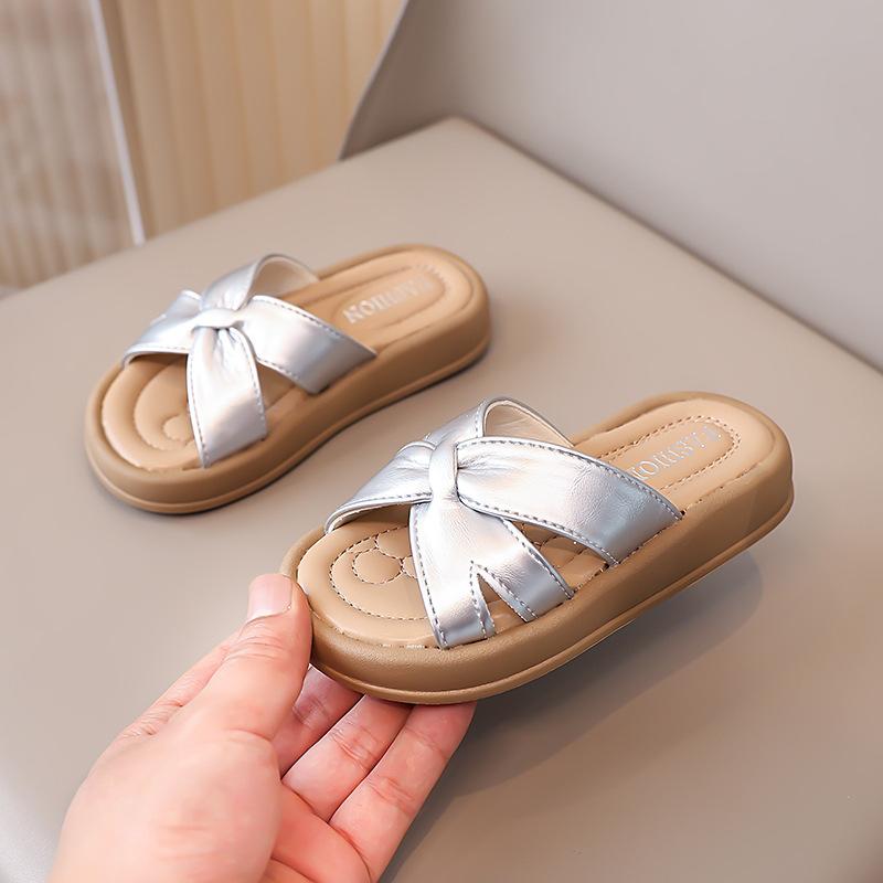 

French platform sandals are worn in summer for women, and the 2025 new cross-strap flat high-end with skirt slippers 30