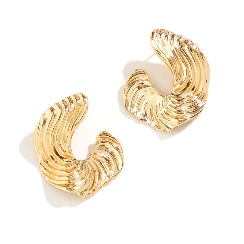 Niche Style Asymmetrical Textured Metal Women s Catwalk Earrings Gold