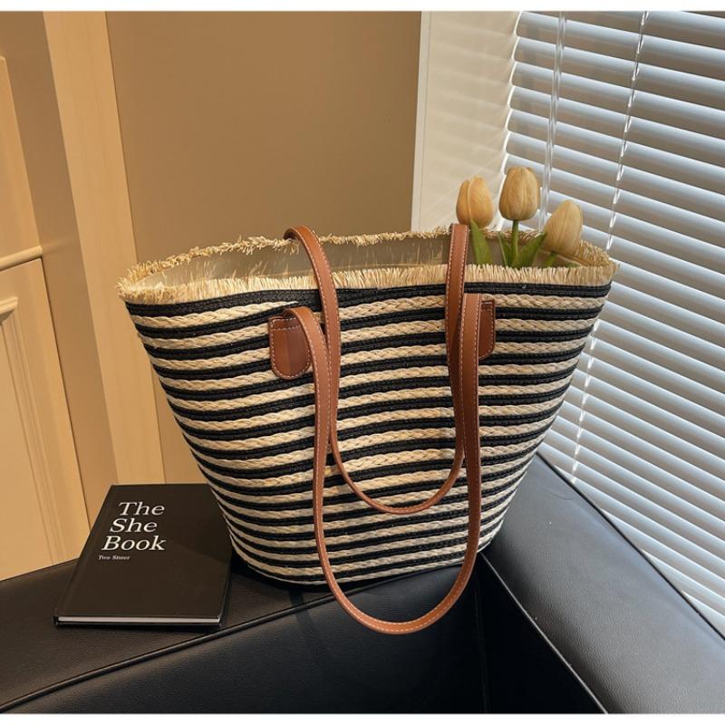 New large-capacity one-shoulder contrasting straw bag Versatile woven bag Women's casual tote bag vacation beach bag