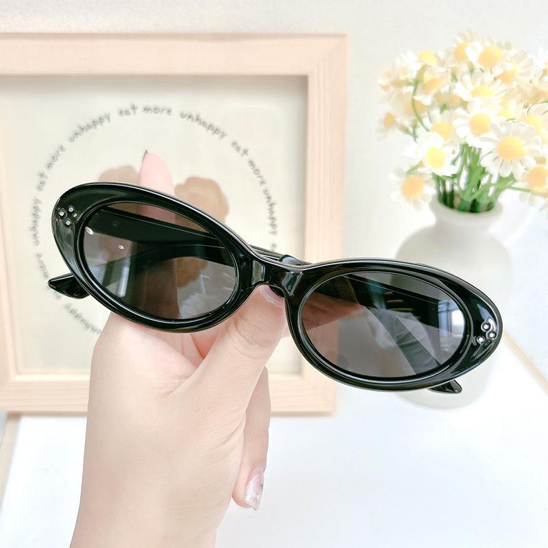 

Small Oval Trendy Sunglasses Uv Protection Polarized Lenses Driving And Travel StyleA