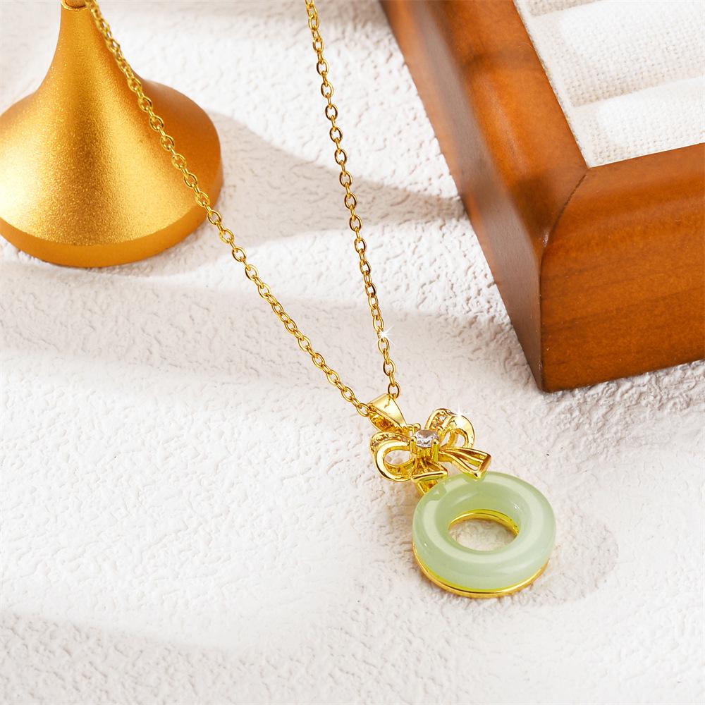 Simple Fashion Titanium Steel Women's Necklace - Non-fading, Luxurious, Versatile, Korean Style Clavicle Chain