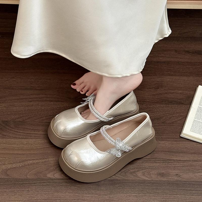 Sommer lässige Strass Schmetterling Damen Ein-Wort Mary Jane Schuhe vielseitige Mode mit Rock Schnalle Französische Einzelne Schuhe