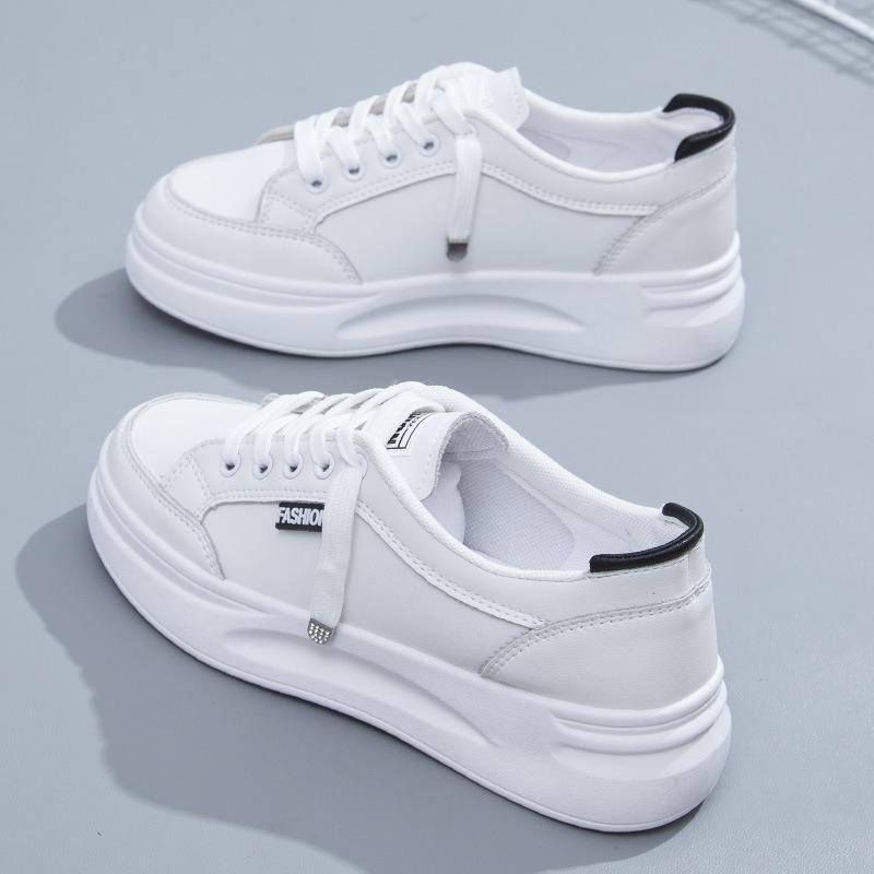 Lightweight and comfortable little white shoes flat-soled student single shoes women's shoes spring new casual sports board shoes