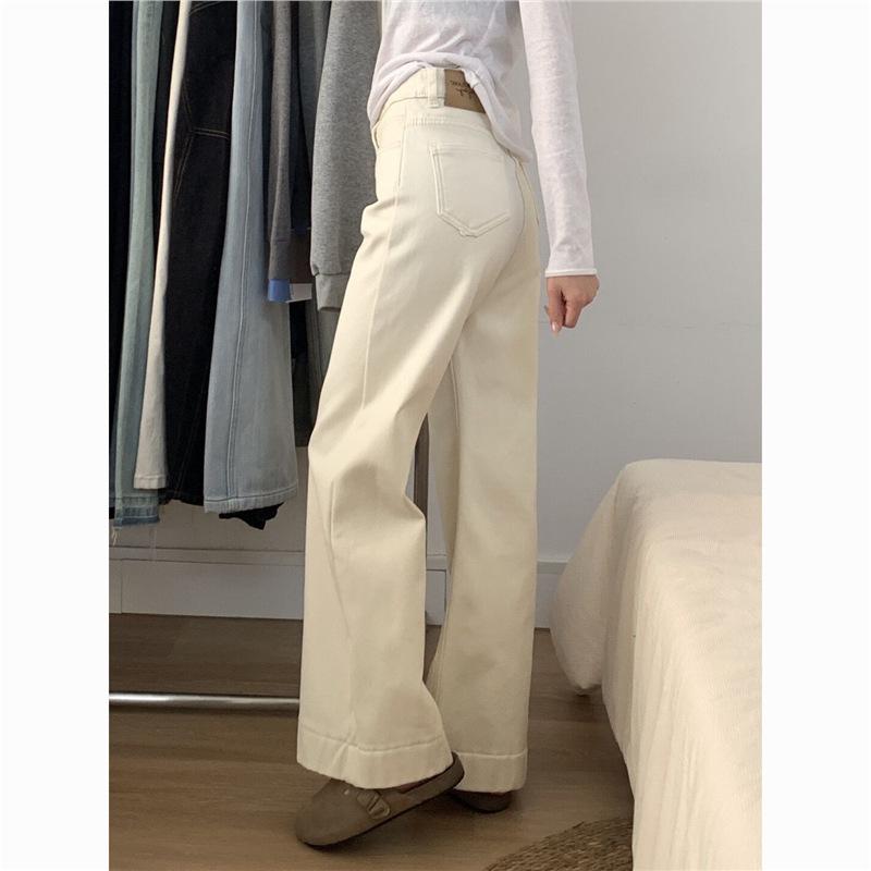 Women's Beige Casual Flared Jeans, Relaxed Fit, Floor-Length for Pear-Shaped Body, Spring/Autumn 2025