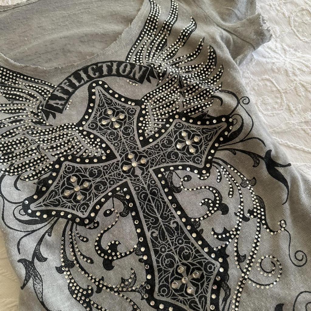 2026 Women's Grey Gothic Rhinestone Print Slim Fit Short Sleeve T-shirt