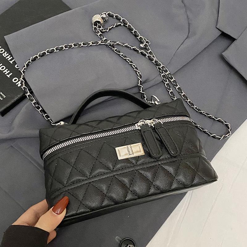 Korean sweet small fragrant style dopamine diamond chain handbag foreign style versatile fashion messenger small square bag women
