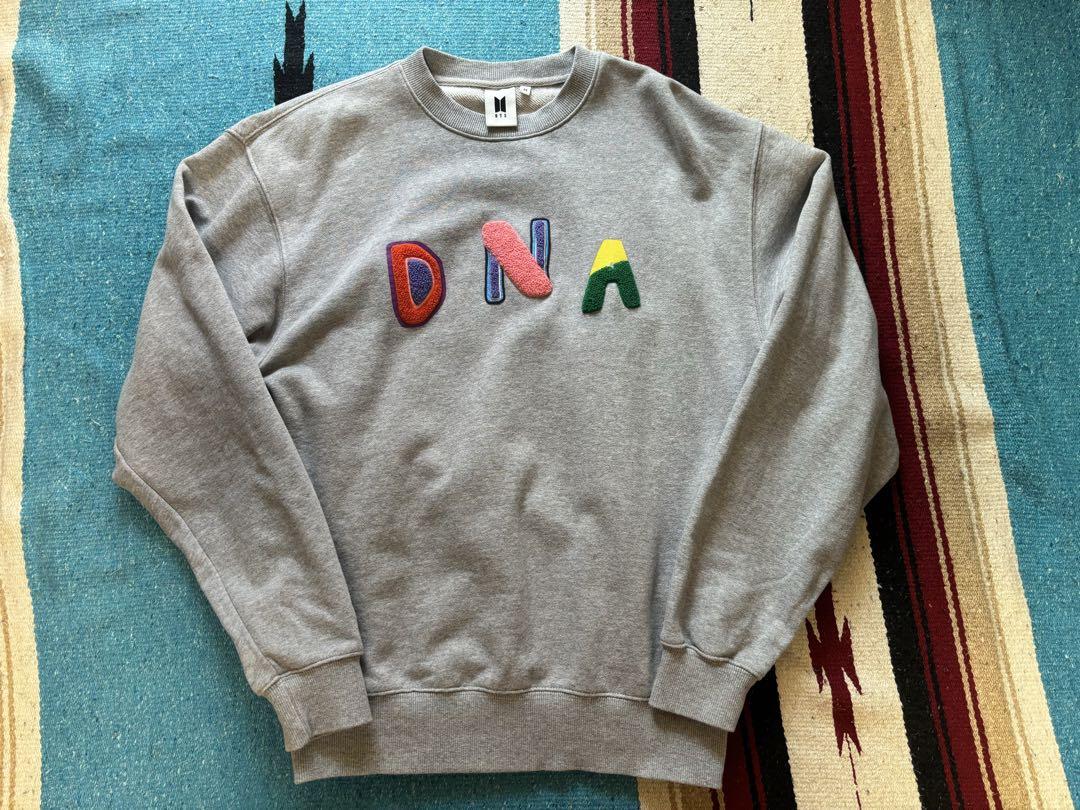 

[USED] BTS DNA Sweatshirt, Size M, Gray