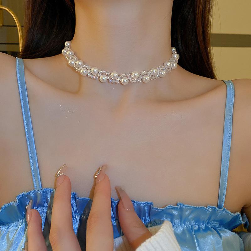 Twist winding multi-layer pearl necklace French retro fashion temperament collarbone chain personalized versatile design sense necklace