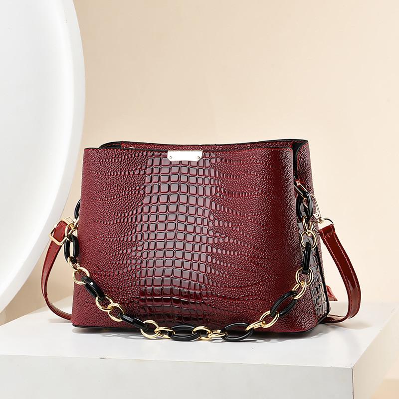 Chic Crossbody Bucket Bag For Women Modern Design Stylish Chain Detail And High Quality Pu Material