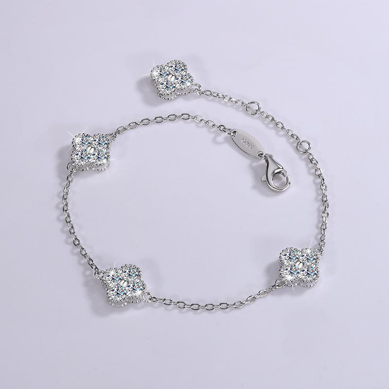 S925 Silver Four Leaf Grass Diamond Bracelet Full D Moissanite Adjustable Chain Wedding Engagement Party Women Birthday Gift