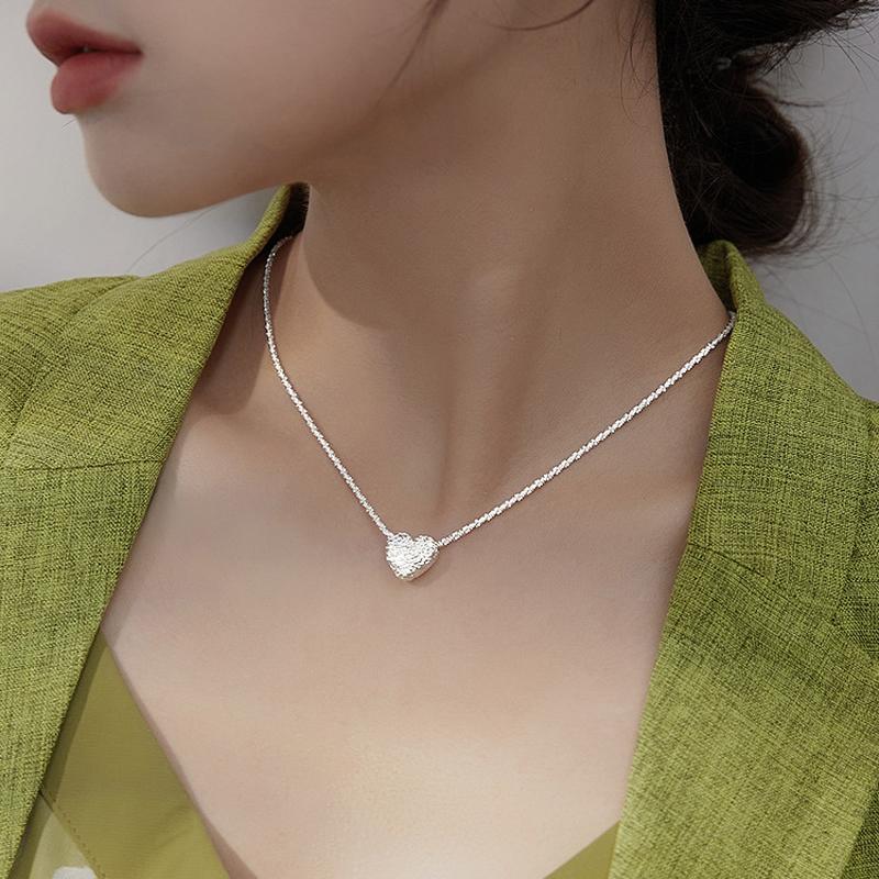 Silver Girls Hammer pattern Love Necklace Simple Heart shaped Pendant Women's Gift Boutique Jewelry