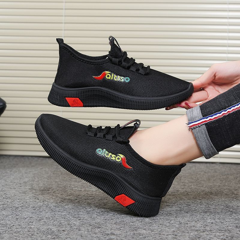Sneakers women's large size new non-slip and versatile mesh breathable student shoes heightening travel casual black running shoes