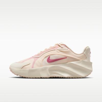 Nike Aura Edge Chalk Pale Ivory Peony (Women s) 38.5