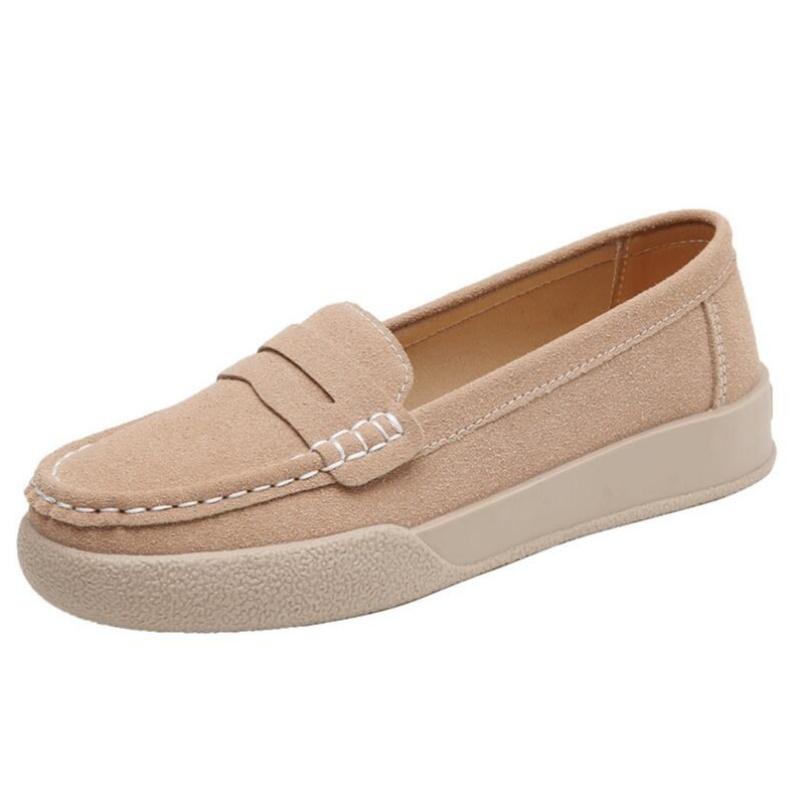 The new women's loafers are comfortable and lightweight. Women's spring and autumn casual leather shoes, flat shoes, large size