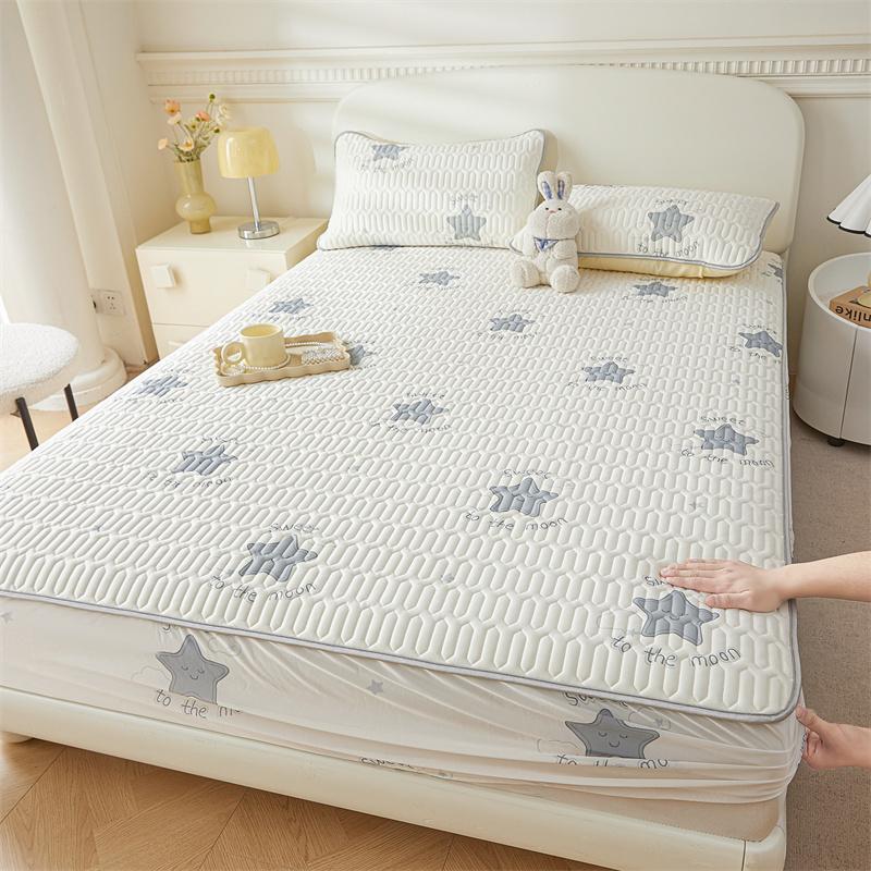 Summer Mattress Cover Cool Feeling Bedspread Thicken Fitted Sheet with Elastic Band Home Bed Cover cubre colchón (No Pillowcase)