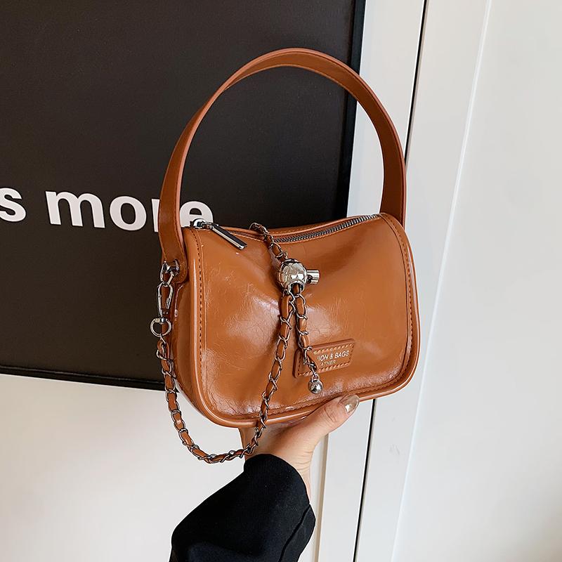 Handliche kleine quadratische Tasche mit Knitterstruktur für Damen, Koreanische Edition, Modische Leder-Umhängetasche, Einfache vielseitige Schultertasche
