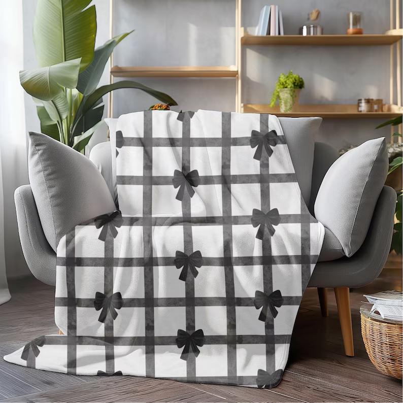 Colorful Checkered Blanket Hoodie Blanket Soft Flannel Baby Blanket Cozy Throw for Adult Kid, Dog Blanket Girl Blanket Gift