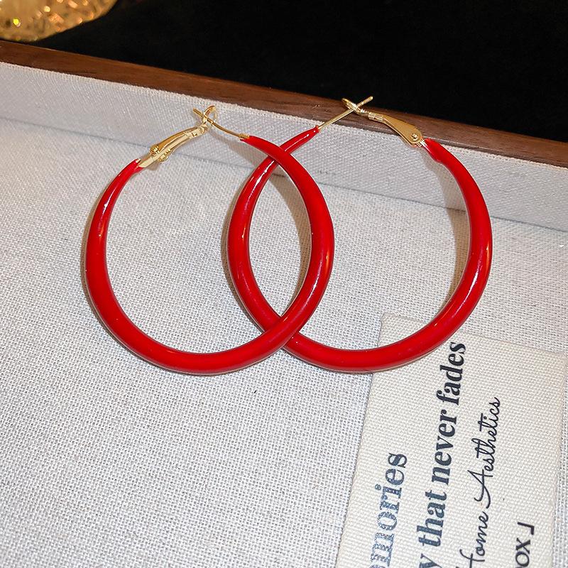 Silver Needle Red Drip Geometric Ear Cuffs - Retro Light Luxury Earrings for Women, Autumn/Winter Collection