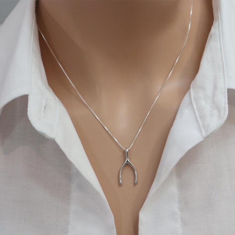 European-Style Simple Herringbone Necklace for Women: Fashionable and Versatile Wishbone Collarbone Chain Jewelry