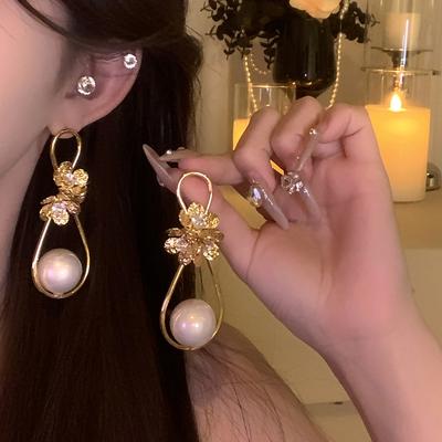 Zirkon Blume Wassertropfen Perle Ohrringe exquisite Stecker Ohrringe leichter Luxus hoher Sinn für Mode Temperament Ohrringe Frauen