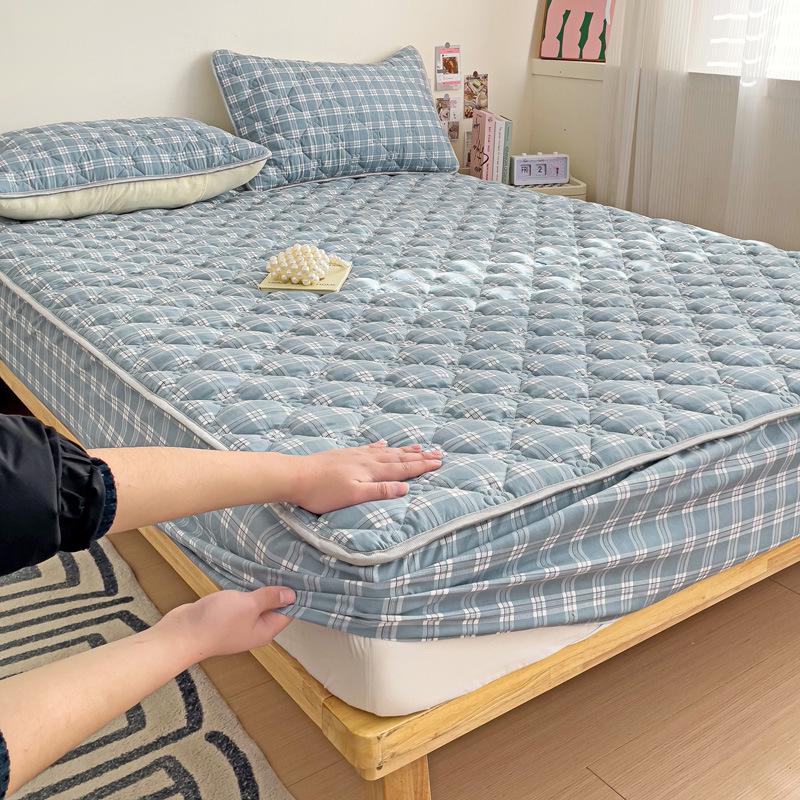 Cloud Cotton Skin-Friendly Thickened Fitted Sheet: Solid Color, Pure Cotton, Non-Slip, Machine Washable.