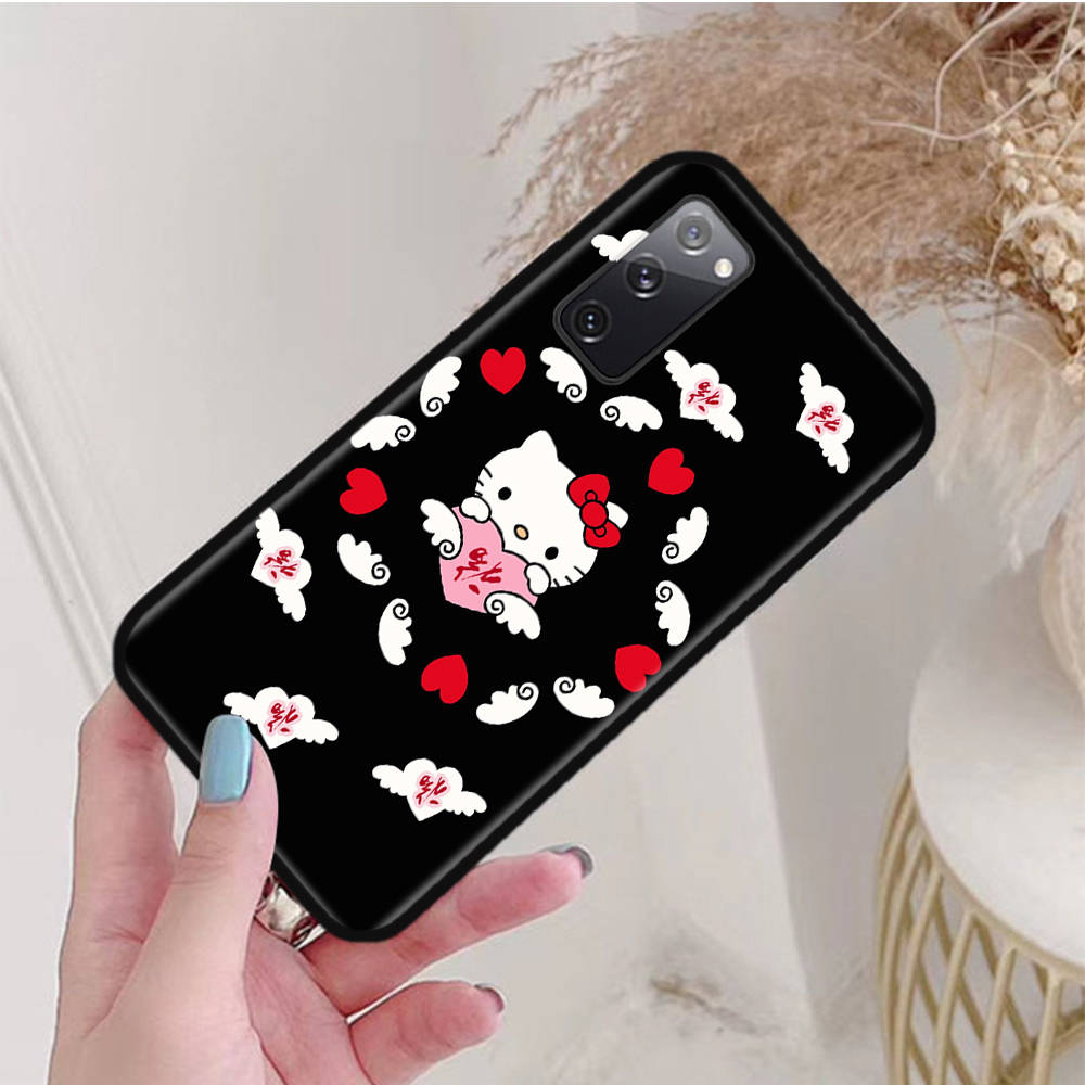 

Черный чехол для iPhone 16 15 Plus 14 13 12 11 Pro 8 6 SE XR XS Max P30 Nova 5T Y5P Y6 Y7 Y8P Y9 Realme C30 C33 C31 L-19 Hello Kitty Huawei P20 капри