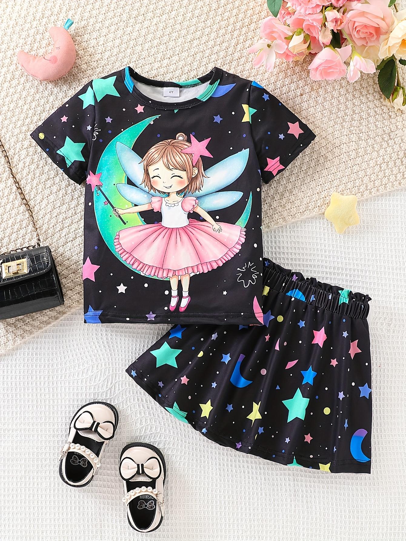 

Summer short-sleeved girls set (4-7 years old) with full printed stars and moons. Short-sleeved short pants for a casual and comfortable outfit. 7Y чорний