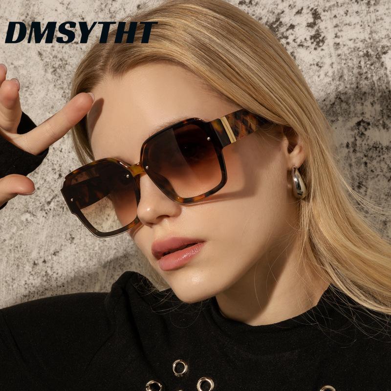 Non-polarized Classics Large Frame Square Sun Glasses Female Outdoor Sunglasses Retro Mesh Leg Gradient Glasses