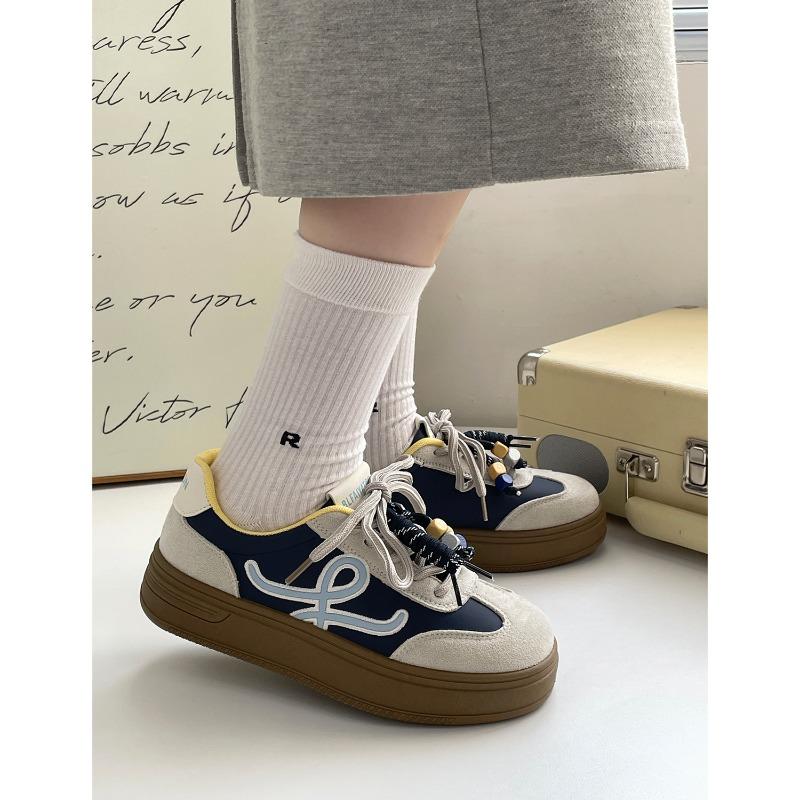 Autumn New Wasteland Style Fashion Commuting Versatile Casual Board Shoes Platform Round Head Lace-up